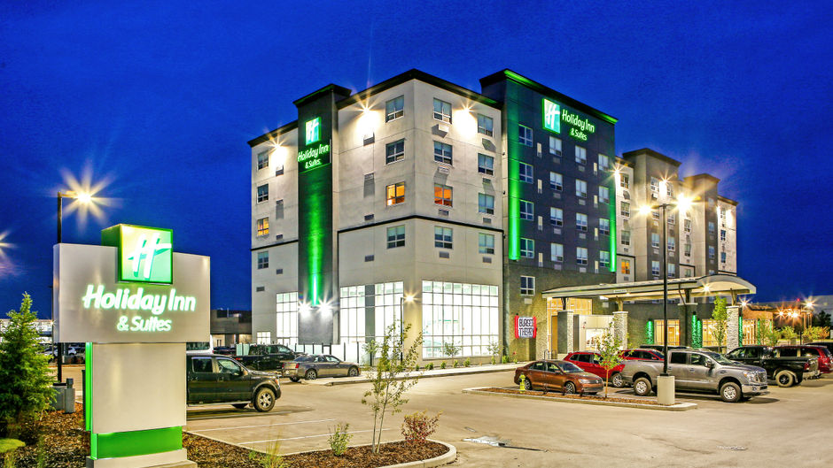 Holiday Inn & Stes Calgary Airport North Exterior