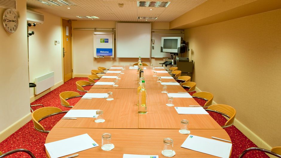 Holiday Inn Express Edinburgh City Ctr Meeting