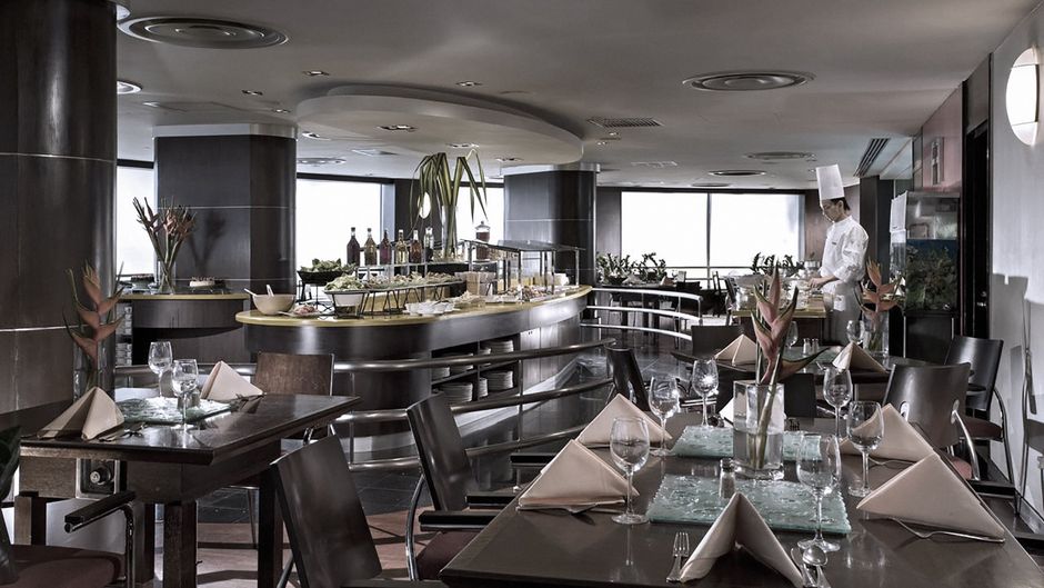 M Hotel Singapore Restaurant