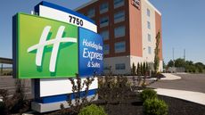 Holiday Inn Express & Suites Liberty Way