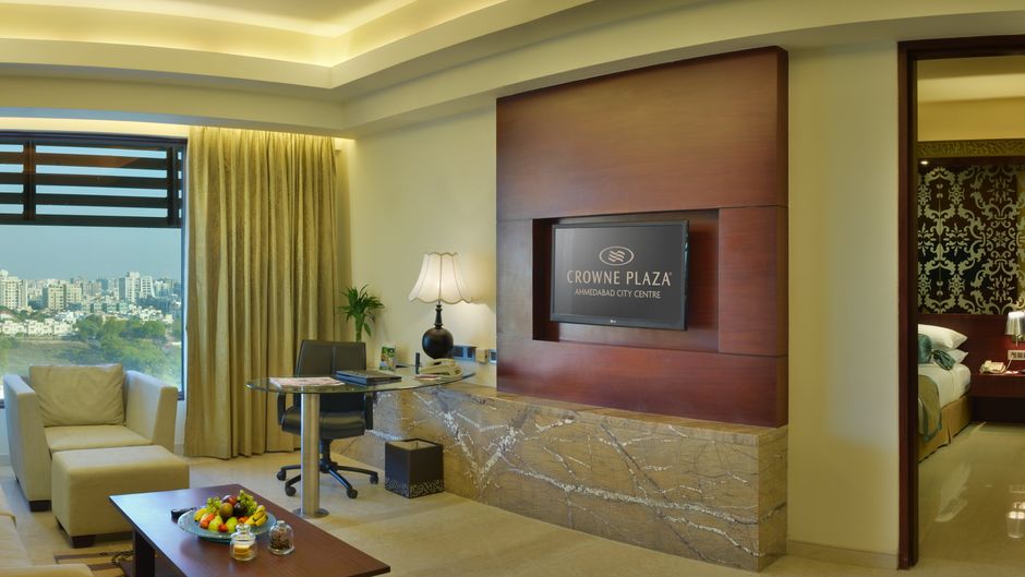 Crowne Plaza Ahmedabad City Centre Suite