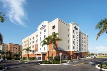 Candlewood Suites Miami Exec Airport