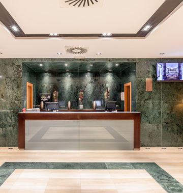 Exe Leon Hotel
