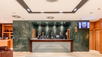 Exe Leon Hotel