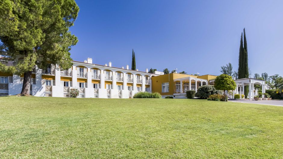 Exe Las Adelfas Hotel Exterior