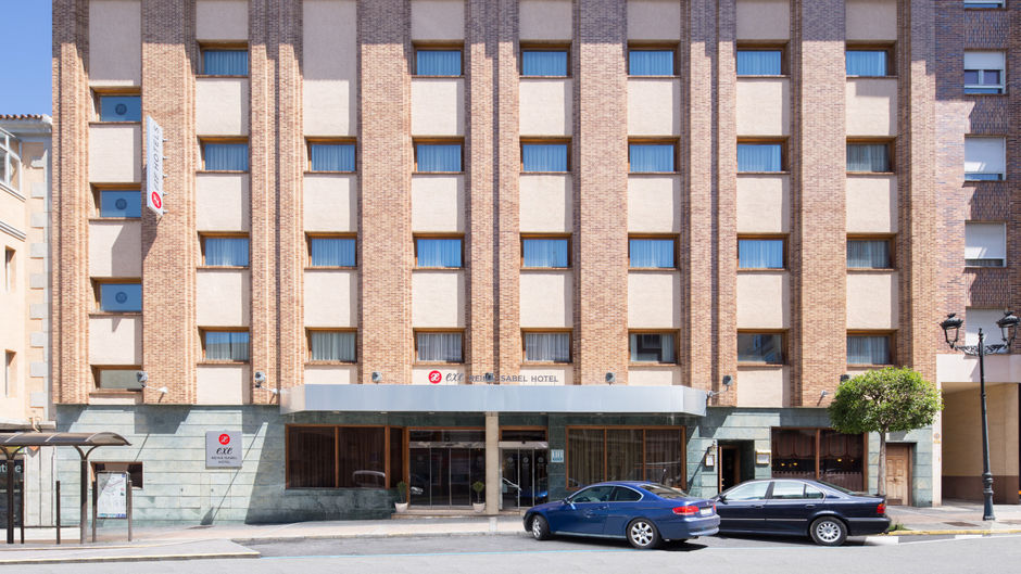 Exe Reina Isabel Exterior