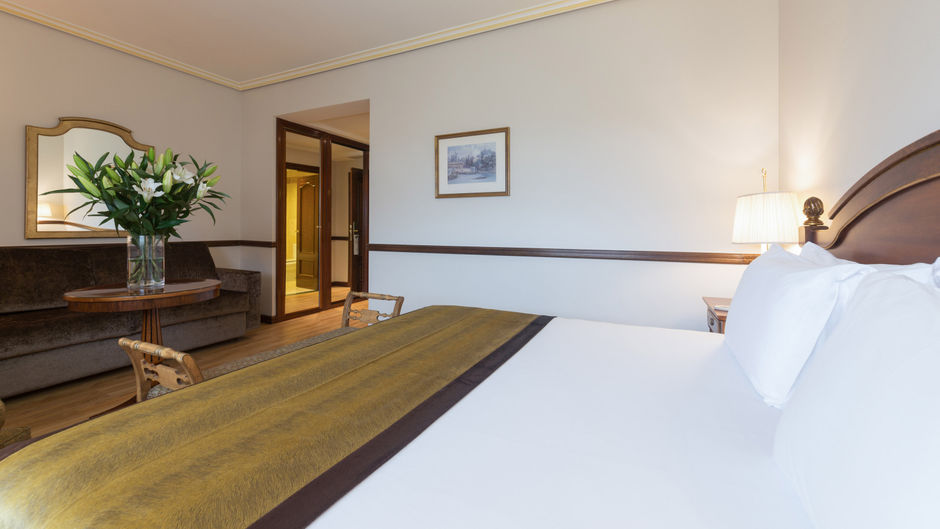 Exe Reina Isabel Room