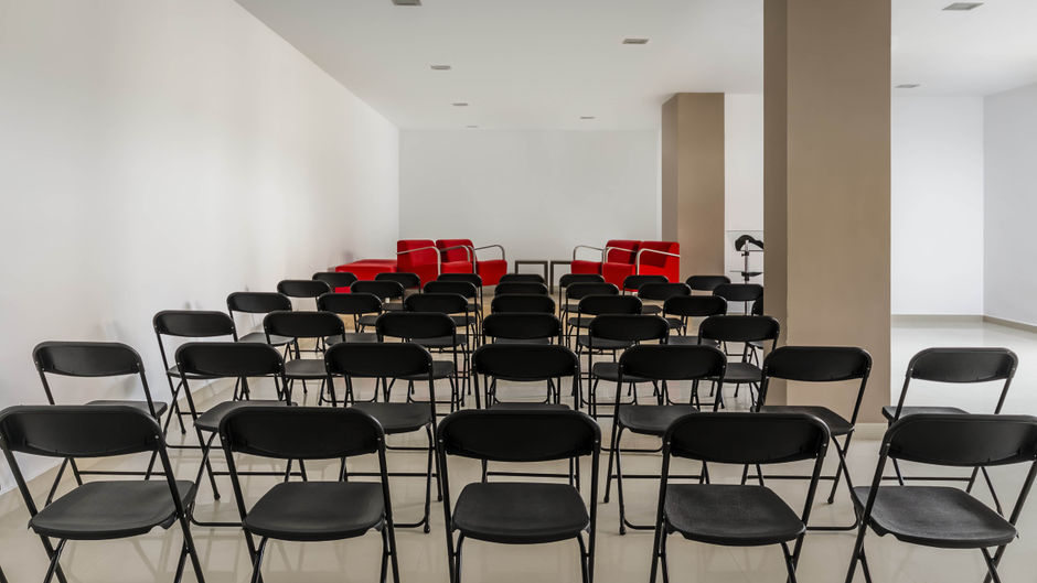 Exe Cunit Suites & Spa Meeting