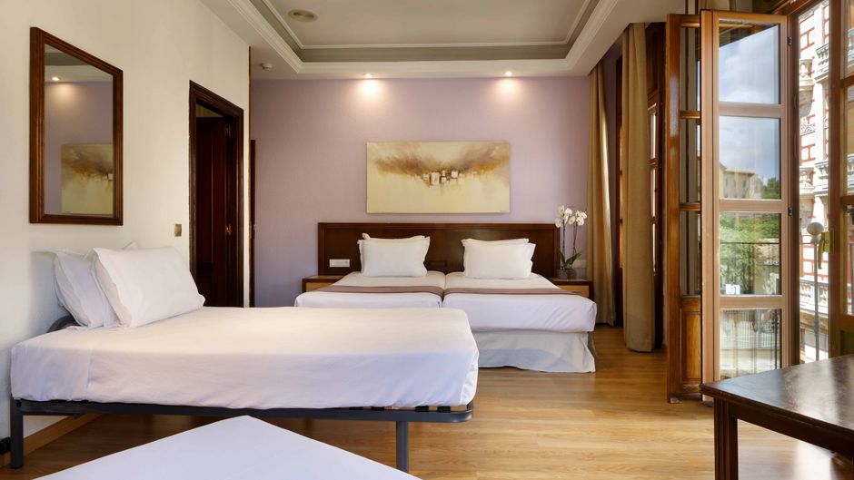 Exe Triunfo Granada Room