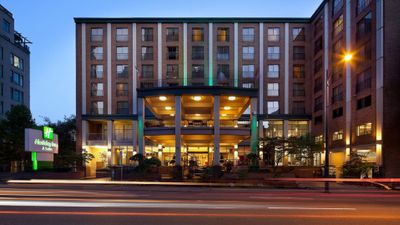 Holiday Inn & Suites Vancouver Downtown