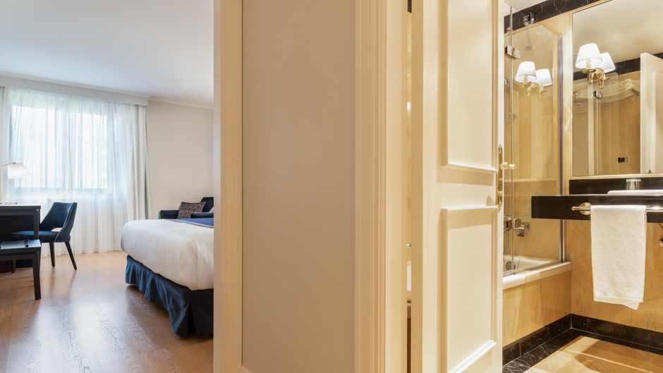 Gran Hotel Lugo Room