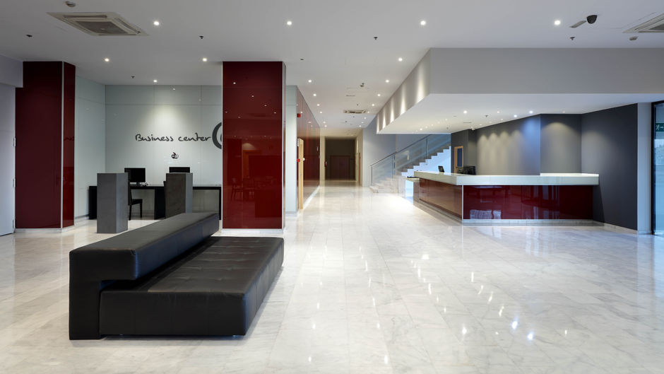 Eurostars Zaragoza Lobby