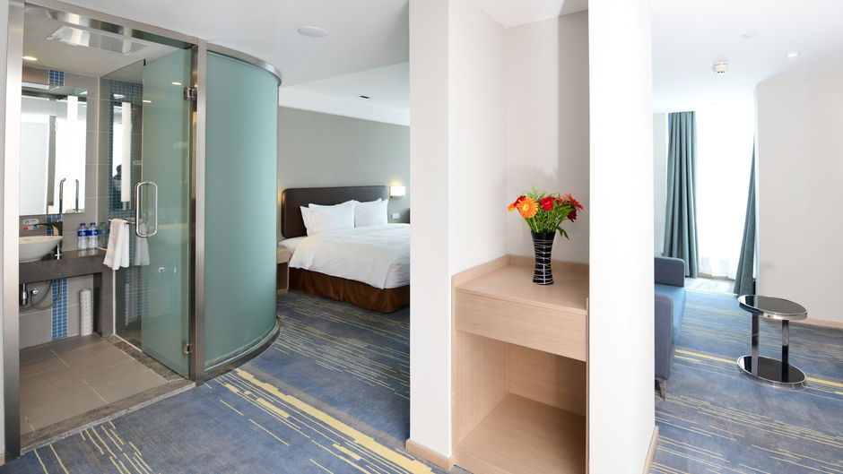 Holiday Inn Express High Tech Zone Room