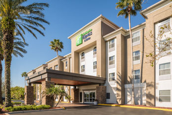 Holiday Inn Express & Suites