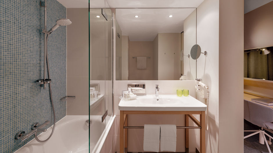 Holiday Inn Frankfurt Alte Oper Room