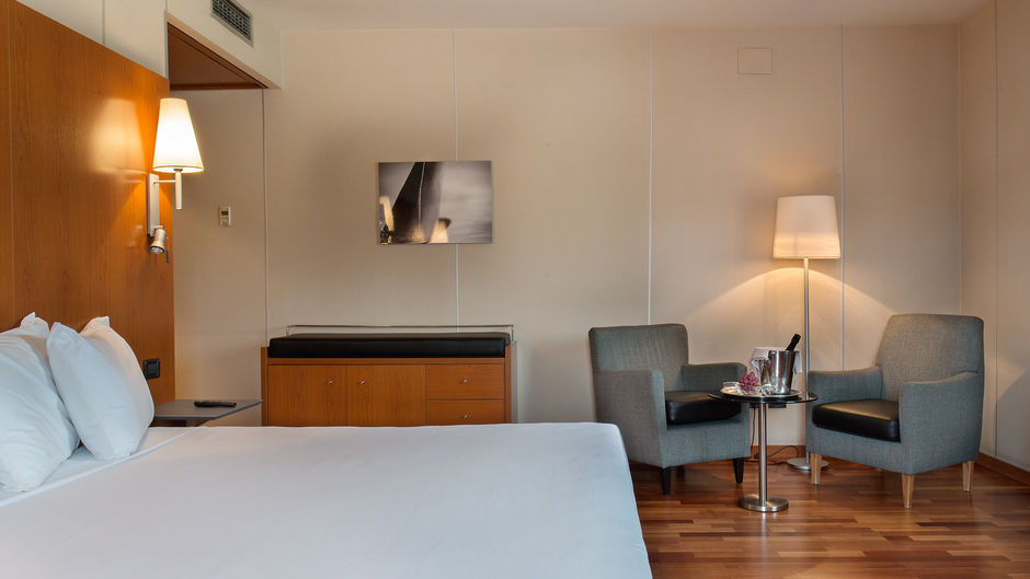 Exe Cuenca Hotel Room