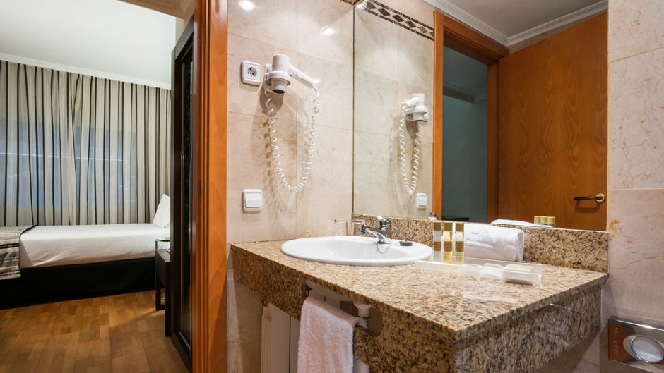 Eurostars Cristal Palace Room