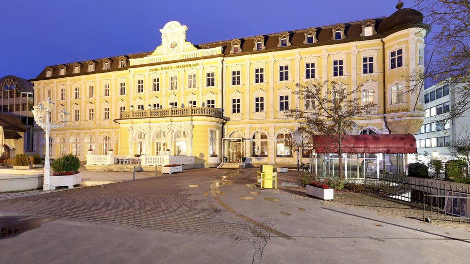 Eurostars Park Hotel Maximilian Exterior