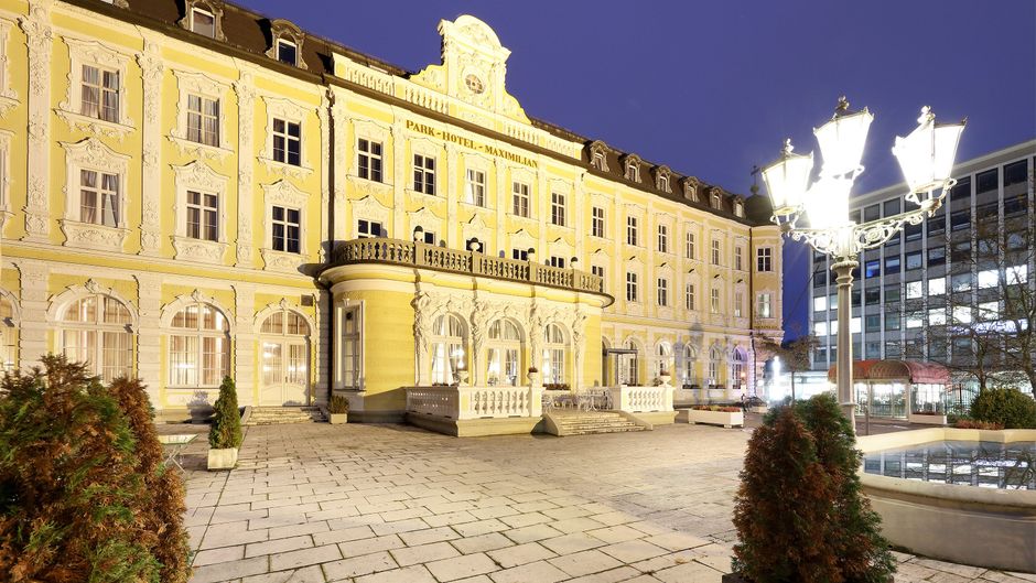 Eurostars Park Hotel Maximilian Exterior