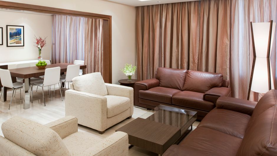 Crowne Plaza Amman Suite