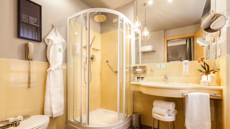 Holiday Inn Milan-Garibaldi Station Room
