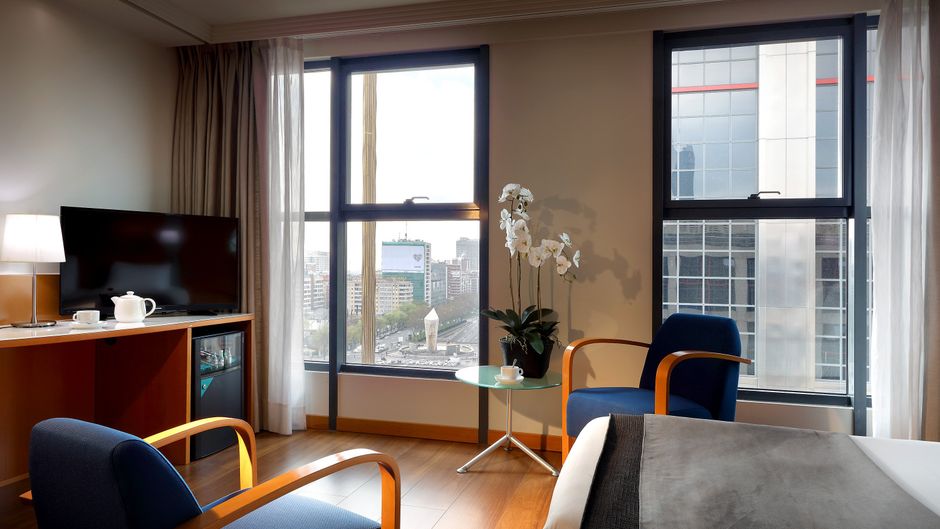 Exe Plaza Room