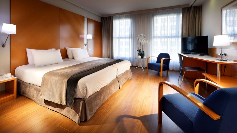 Exe Plaza Room