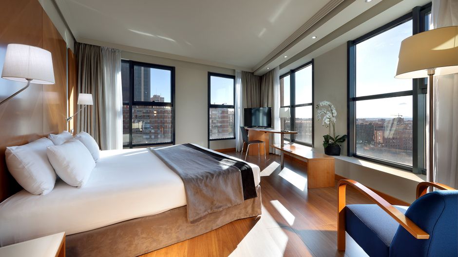 Exe Plaza Room