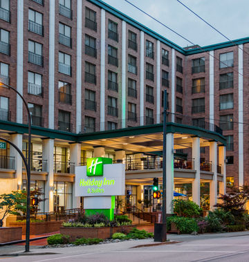 Holiday Inn & Suites Vancouver Downtown