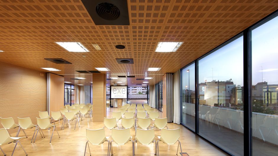 Exe Sevilla Palmera Lobby