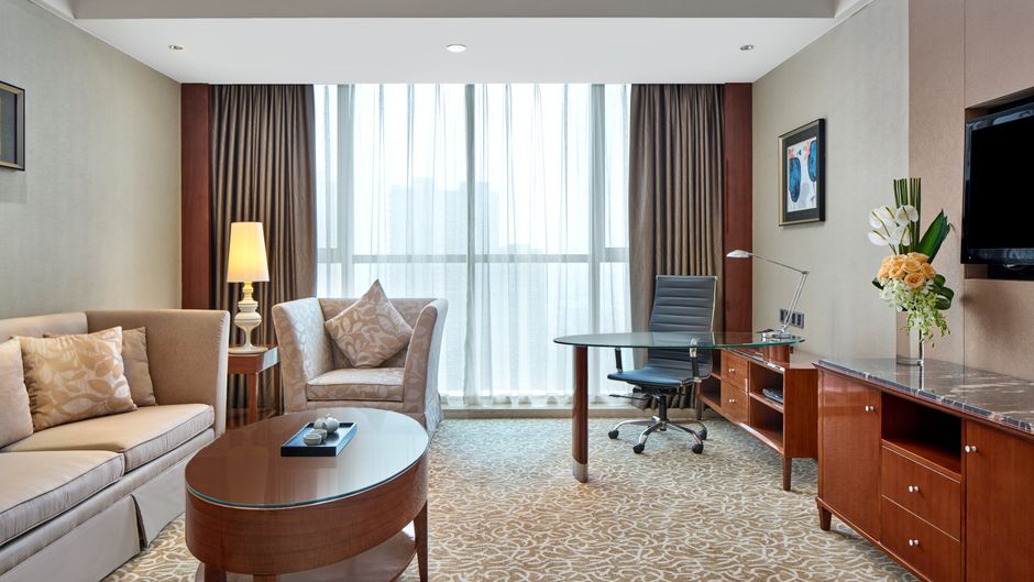 Crowne Plaza Zhenjiang Suite