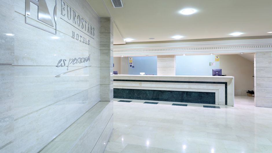 Eurostars Plaza Acueducto Lobby