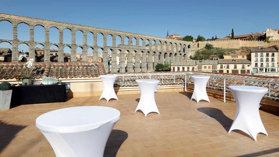 Eurostars Plaza Acueducto Exterior