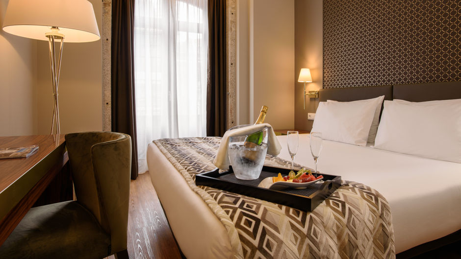 Exe Almada Porto Room
