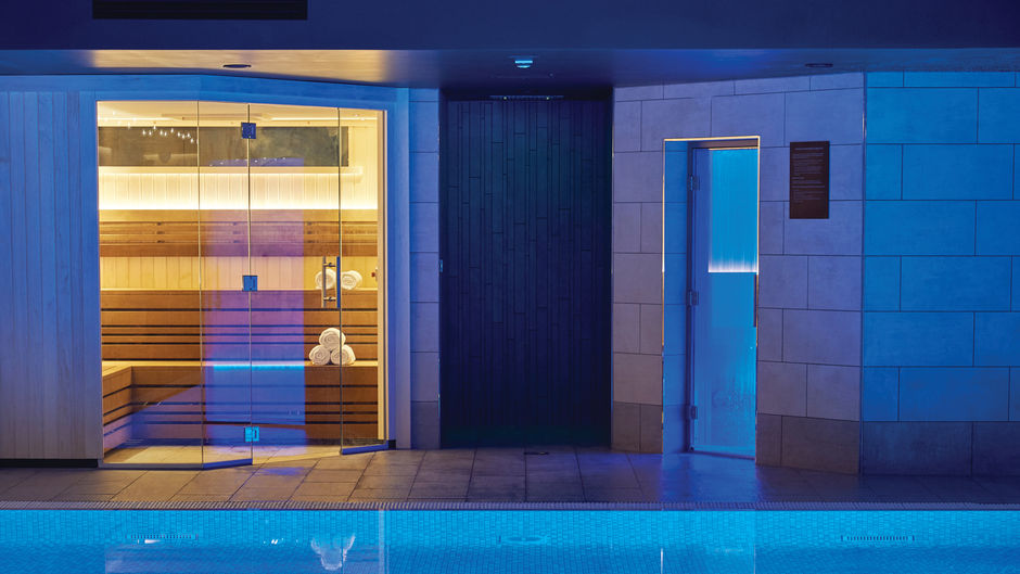 Kimpton Charlotte Square Hotel Pool