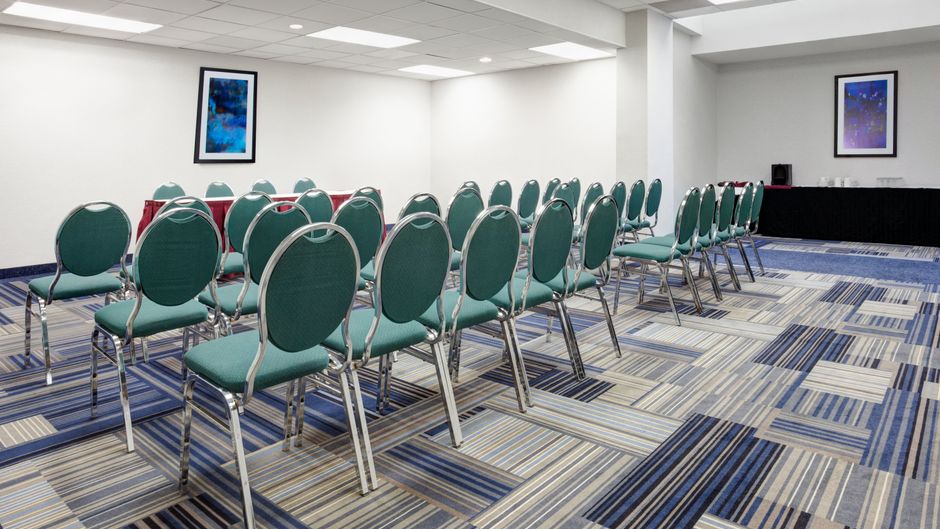 Holiday Inn Ottawa East Meeting