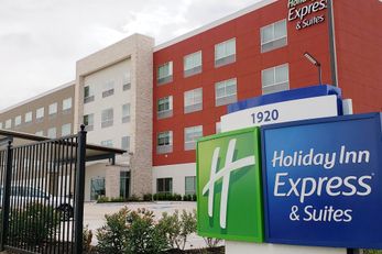 Holiday Inn Express/Stes IAH - Beltway 8