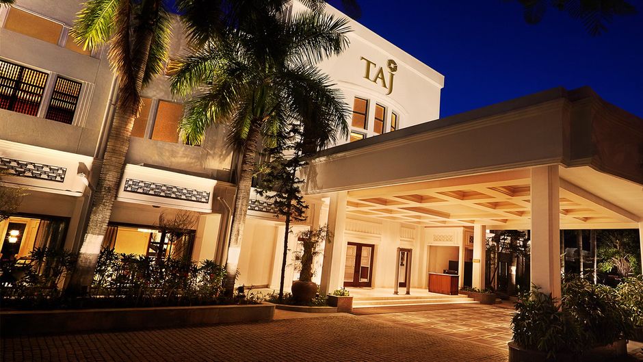 Taj  Connemara Exterior