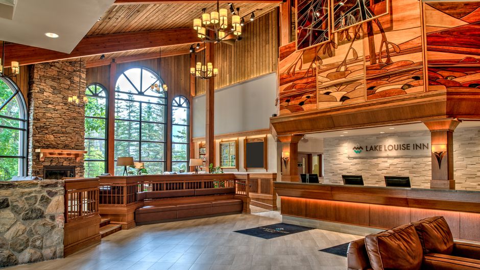 Lake Louise Inn Lobby