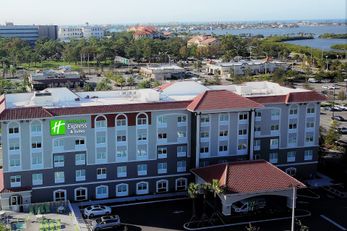 Holiday Inn Express/Suites Seminole Area