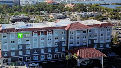 Holiday Inn Express/Suites Seminole Area