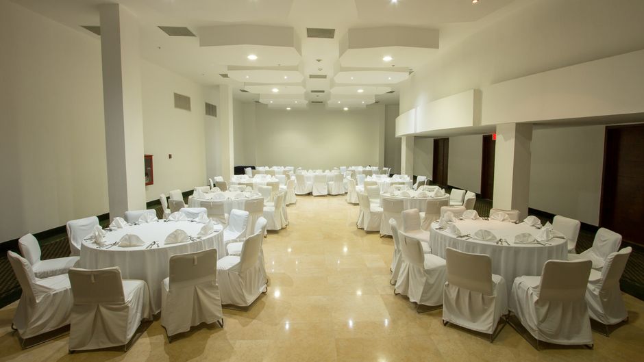 Holiday Inn Express Nuevo Laredo Ballroom