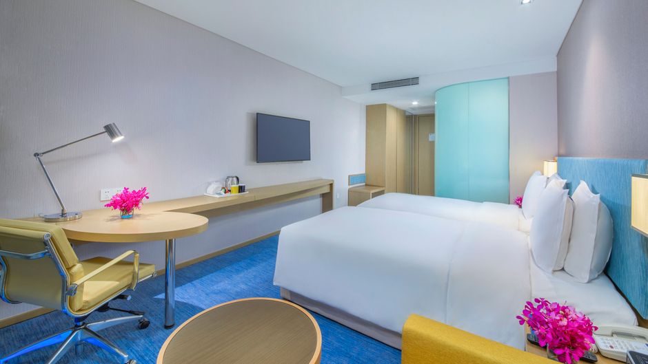 Holiday Inn Express Longzi Lake Room