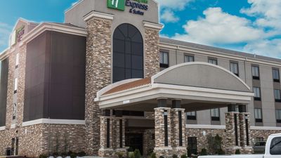 Holiday Inn Express Hotel & Stes SE I-35
