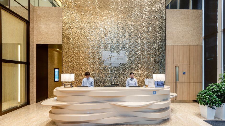 Holiday Inn Express Hong Kong Mongkok Exterior