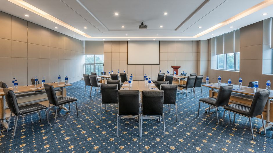 Holiday Inn Express Tianjin Heping Meeting