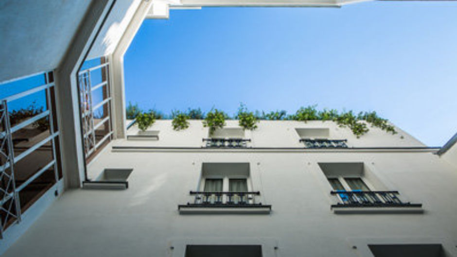 Hotel du Rond-Point des Champs Elysees Exterior