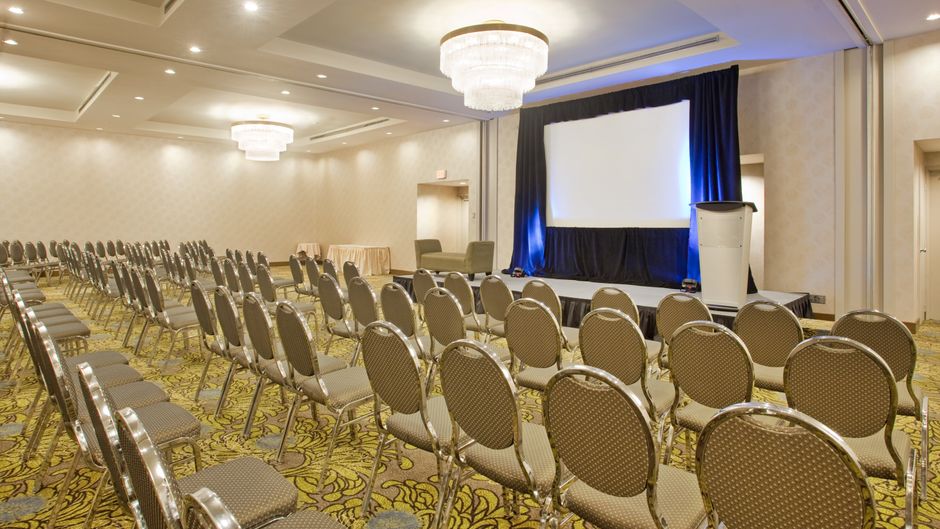 Holiday Inn Vancouver Centre Meeting