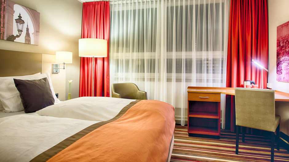 Leonardo Hotel Hamburg City North Room