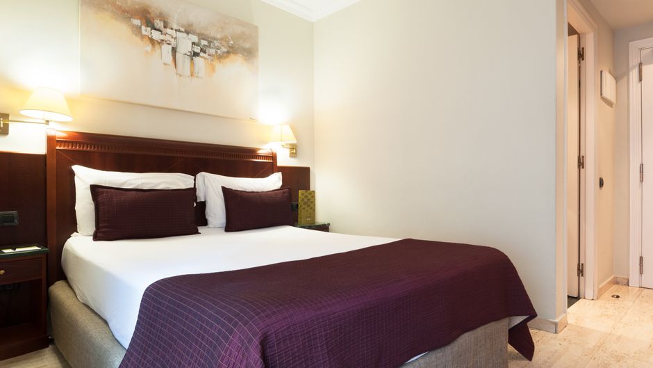 Exe Mitre Room